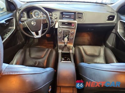 Zdjęcie 8 z 11 samochodu: 2013 VOLVO S60 T5 VIN:YV1612FH5D2179270 - miniatura