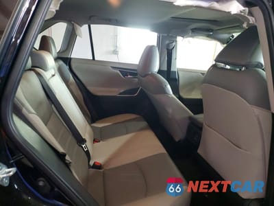 Zdjęcie 11 z 14 samochodu: 2021 TOYOTA RAV4 LIMITED VIN:JTMN1RFV0MD078920 - miniatura