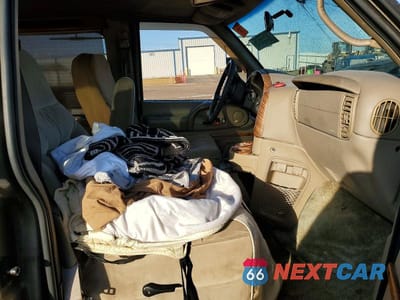 Zdjęcie 7 z 13 samochodu: 1999 CHEVROLET ASTRO VIN:1GBDM19W9XB154499 - miniatura