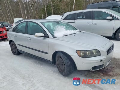 Czwarte zdjęcie samochodu z boku: 2005 VOLVO S40 2.4I VIN:YV1MS382052076259 - miniatura