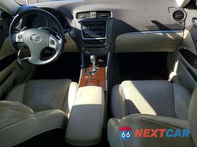 Zdjęcie 8 z 11 samochodu: 2013 LEXUS IS VIN:JTHBF5C25D5185610 - miniatura