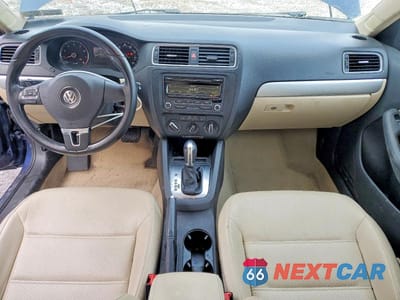 Zdjęcie 8 z 12 samochodu: 2013 VOLKSWAGEN JETTA SE VIN:3VWDP7AJ8DM449827 - miniatura