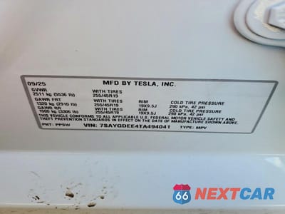 Zdjęcie 12 z 12 samochodu: 2026 TESLA MODEL Y VIN:7SAYGDEE4TA494041 - miniatura