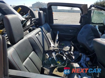Zdjęcie 10 z 12 samochodu: 2021 NISS TITAN VIN:1N6AA1ED7MN530507 - miniatura