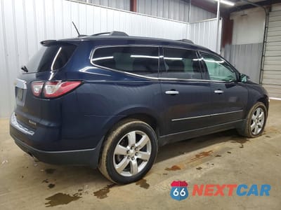 Trzecie zdjęcie samochodu z tyłu: 2017 CHEVROLET TRAVERSE PREMIER VIN:1GNKRJKD7HJ181180 - miniatura