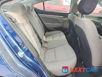 Zdjęcie 10 z 12 samochodu: 2019 HYUNDAI ELANTRA SEL VIN:5NPD84LFXKH407069 - miniatura
