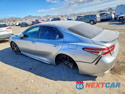 Drugie zdjęcie samochodu z przodu: 2018 TOYOTA CAMRY SE VIN:4T1B11HK2JU095975 - miniatura