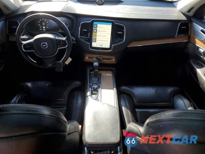 Zdjęcie 8 z 13 samochodu: 2016 VOLVO XC90 T6 VIN:YV4A22PL0G1034483 - miniatura