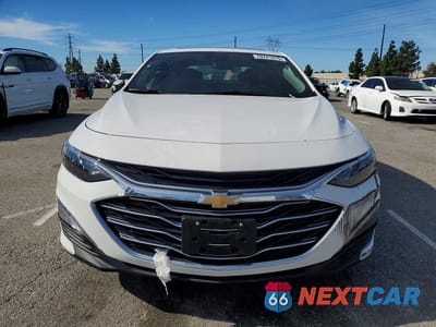 Piąte zdjęcie samochodu w środku: 2024 CHEVROLET MALIBU LT VIN:1G1ZD5ST6RF216129 - miniatura