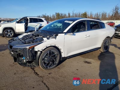 2025 KIA K4 GT LINE 3KPFW4DE9SE188677 - główne zdjęcie licytacji z USA - miniatura
