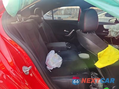 Zdjęcie 10 z 11 samochodu: 2019 MERCEDES-BENZ A 220 4MATIC VIN:WDD3G4FB0KW019419 - miniatura