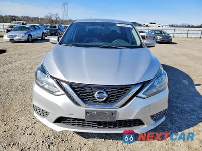 Piąte zdjęcie samochodu w środku: 2016 NISSAN SENTRA S VIN:3N1AB7AP0GY289225 - miniatura