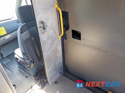 Zdjęcie 11 z 12 samochodu: 2019 MERCEDES BENZ SPRINTER 2500 DELIVERY VAN VIN:WD4PF1CD6KT011786 - miniatura