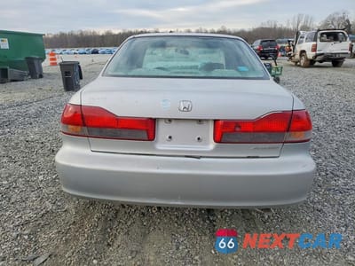 Zdjęcie 6 z 12 samochodu: 2001 HONDA ACCORD VALUE VIN:1HGCF86621A041667 - miniatura