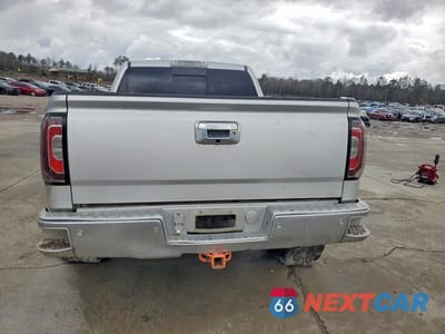 Zdjęcie 6 z 13 samochodu: 2018 GMC SIERRA K1500 SLT VIN:3GTU2NEC4JG280014 - miniatura