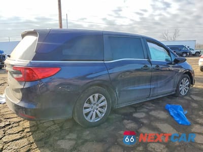 Trzecie zdjęcie samochodu z tyłu: 2021 HONDA ODYSSEY LX VIN:5FNRL6H22MB008423 - miniatura