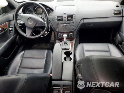 Zdjęcie 8 z 11 samochodu: 2010 MERCEDES-BENZ C 350 VIN:WDDGF5GB9AF463602 - miniatura