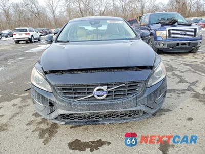 Piąte zdjęcie samochodu w środku: 2017 VOLVO S60 DYNAMIC VIN:YV140MTL2H2420285 - miniatura