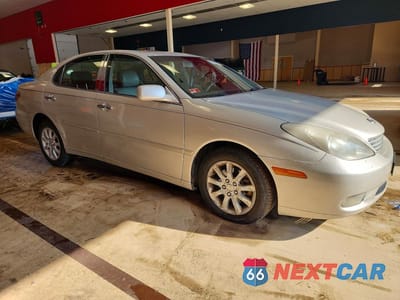 Czwarte zdjęcie samochodu z boku: 2004 LEXUS ES 330 VIN:JTHBA30G340018792 - miniatura