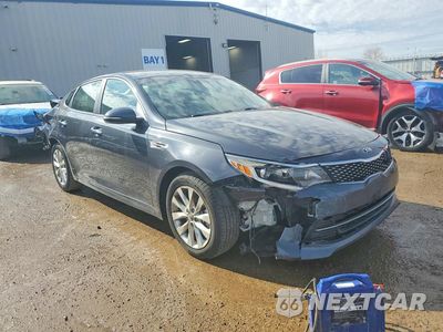 Czwarte zdjęcie samochodu z boku: 2018 KIA OPTIMA S VIN:5XXGT4L38JG206105 - miniatura