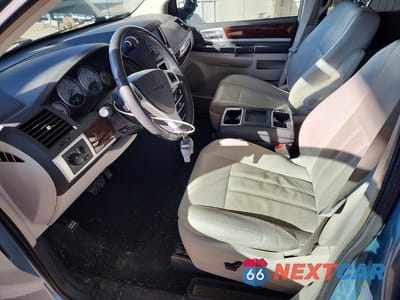 Zdjęcie 7 z 13 samochodu: 2010 CHRYSLER TOWN & COUNTRY TOURING PLUS VIN:2A4RR8DX6AR481571 - miniatura