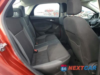 Zdjęcie 10 z 12 samochodu: 2018 FORD FOCUS SE VIN:1FADP3F2XJL310430 - miniatura