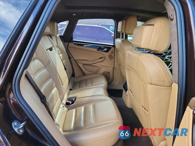 Zdjęcie 11 z 13 samochodu: 2016 PORSCHE MACAN TURBO VIN:WP1AF2A50GLB94416 - miniatura