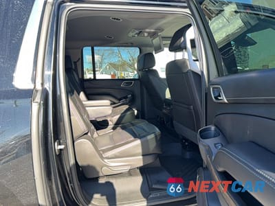 Zdjęcie 6 z 10 samochodu: 2018 GMC YUKON XL DENALI VIN:1GKS2HKJXJR144518 - miniatura