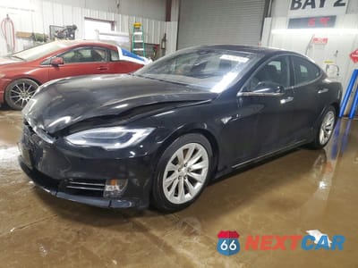 2016 TESLA MODEL S 5YJSA1E20GF144567 - główne zdjęcie licytacji z USA - miniatura