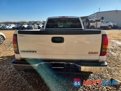 Zdjęcie 6 z 12 samochodu: 2004 GMC NEW SIERRA C1500 VIN:2GTEC19TX41123749 - miniatura