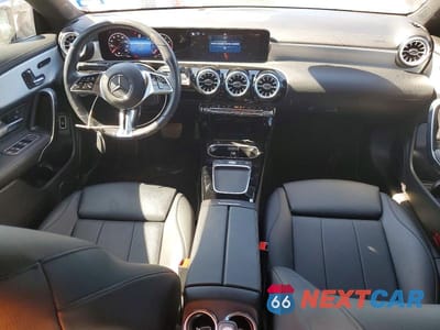 Zdjęcie 8 z 11 samochodu: 2024 MERCEDES-BENZ CLA 250 VIN:W1K5J4GB6RN443583 - miniatura