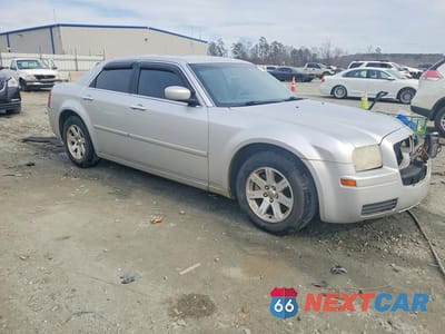 Czwarte zdjęcie samochodu z boku: 2007 CHRYSLER 300 VIN:2C3LA43R67H884595 - miniatura