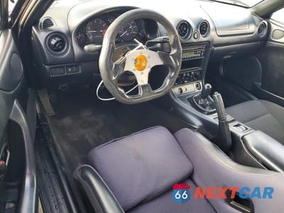 Zdjęcie 8 z 11 samochodu: 1999 MAZDA MX-5 MIATA VIN:JM1NB3537X0109120 - miniatura