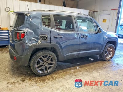 Trzecie zdjęcie samochodu z tyłu: 2021 JEEP RENEGADE LATITUDE VIN:ZACNJDBB5MPM72295 - miniatura