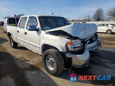 Czwarte zdjęcie samochodu z boku: 2002 GMC SIERRA K1500 HEAVY DUTY VIN:1GTGK13U92F189339 - miniatura