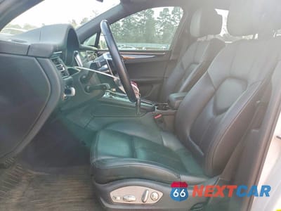 Zdjęcie 7 z 13 samochodu: 2021 PORSCHE MACAN VIN:WP1AA2A59MLB17635 - miniatura