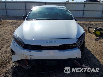 Piąte zdjęcie samochodu w środku: 2023 KIA FORTE GT VIN:3KPF44AC8PE584745 - miniatura