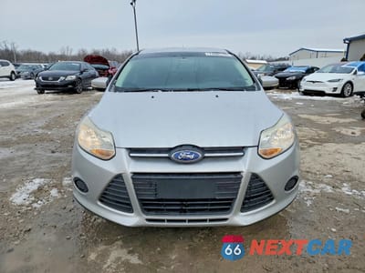 Piąte zdjęcie samochodu w środku: 2014 FORD FOCUS SE VIN:1FADP3F20EL412003 - miniatura