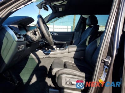 Zdjęcie 7 z 12 samochodu: 2022 BMW X5 SDRIVE 40I VIN:5UXCR4C07N9L38258 - miniatura