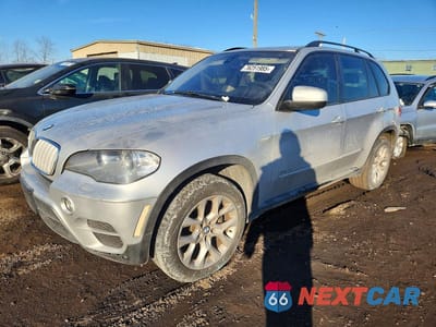 2012 BMW X5 XDRIVE35I 5UXZV4C56CL765772 - główne zdjęcie licytacji z USA - miniatura