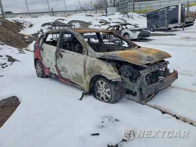 Czwarte zdjęcie samochodu z boku: 2014 HYUNDAI ACCENT GS VIN:KMHCT5AE7EU162277 - miniatura
