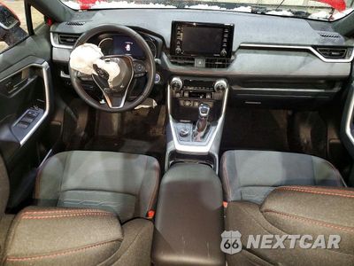 Zdjęcie 8 z 12 samochodu: 2021 TOYOTA RAV4 PRIME SE VIN:JTMCB3FV2MD044415 - miniatura
