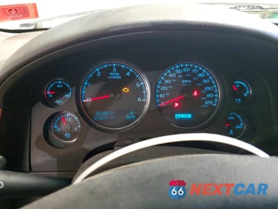 Zdjęcie 9 z 12 samochodu: 2011 CHEVROLET SUBURBAN K1500 LT VIN:1GNSKJE39BR186056 - miniatura