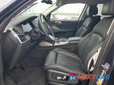 Zdjęcie 7 z 13 samochodu: 2019 BMW X7 XDRIVE40I VIN:5UXCW2C53KL083843 - miniatura