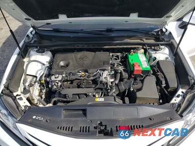 Zdjęcie 11 z 13 samochodu: 2018 TOYOTA CAMRY L VIN:4T1B11HK1JU588112 - miniatura