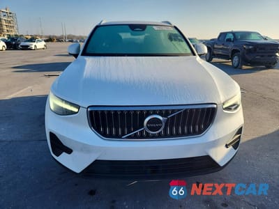 Piąte zdjęcie samochodu w środku: 2024 VOLVO XC40 CORE VIN:YV4L12UK8R2330629 - miniatura