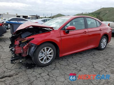 2025 TOYOTA CAMRY LE 4T1DAACKXSU114869 - główne zdjęcie licytacji z USA - miniatura