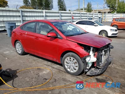 Czwarte zdjęcie samochodu z boku: 2019 HYUNDAI ACCENT SE VIN:3KPC24A36KE043372 - miniatura