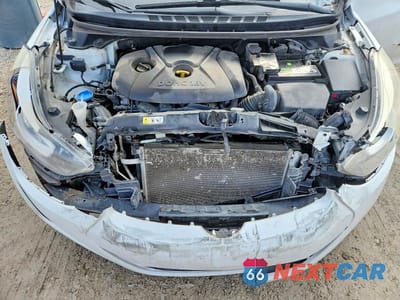 Zdjęcie 11 z 12 samochodu: 2016 HYUNDAI ELANTRA SE VIN:5NPDH4AEXGH700505 - miniatura