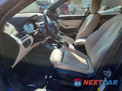 Zdjęcie 7 z 12 samochodu: 2018 BMW X1 XDRIVE28I VIN:WBXHT3C39J3H30089 - miniatura